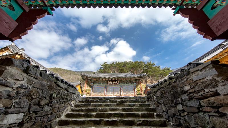 월아산에 머물며 자비를 건네는 곳, 청곡사