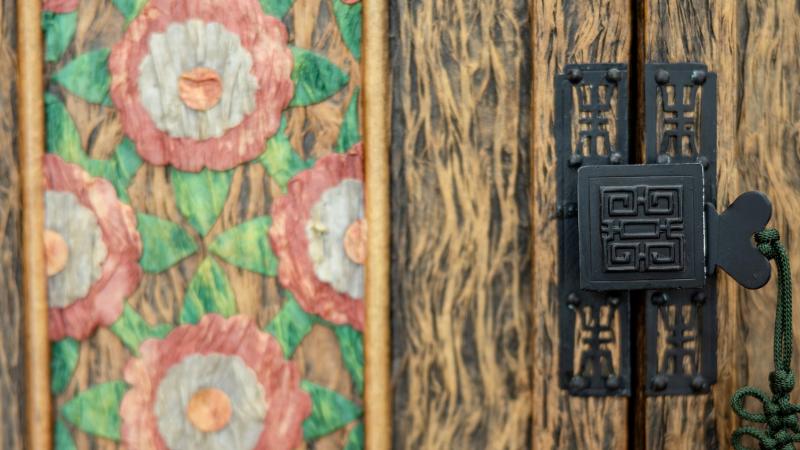 종이는 천 년을 가고 비단은 오백 년을 간다(紙一千年 絹五百)